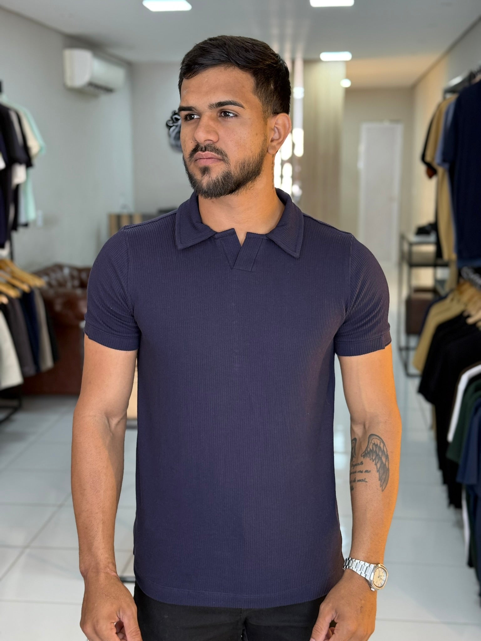POLO MILÃO TEXTURIZADA