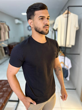 T-SHIRT BÁSICA PREMIUM
