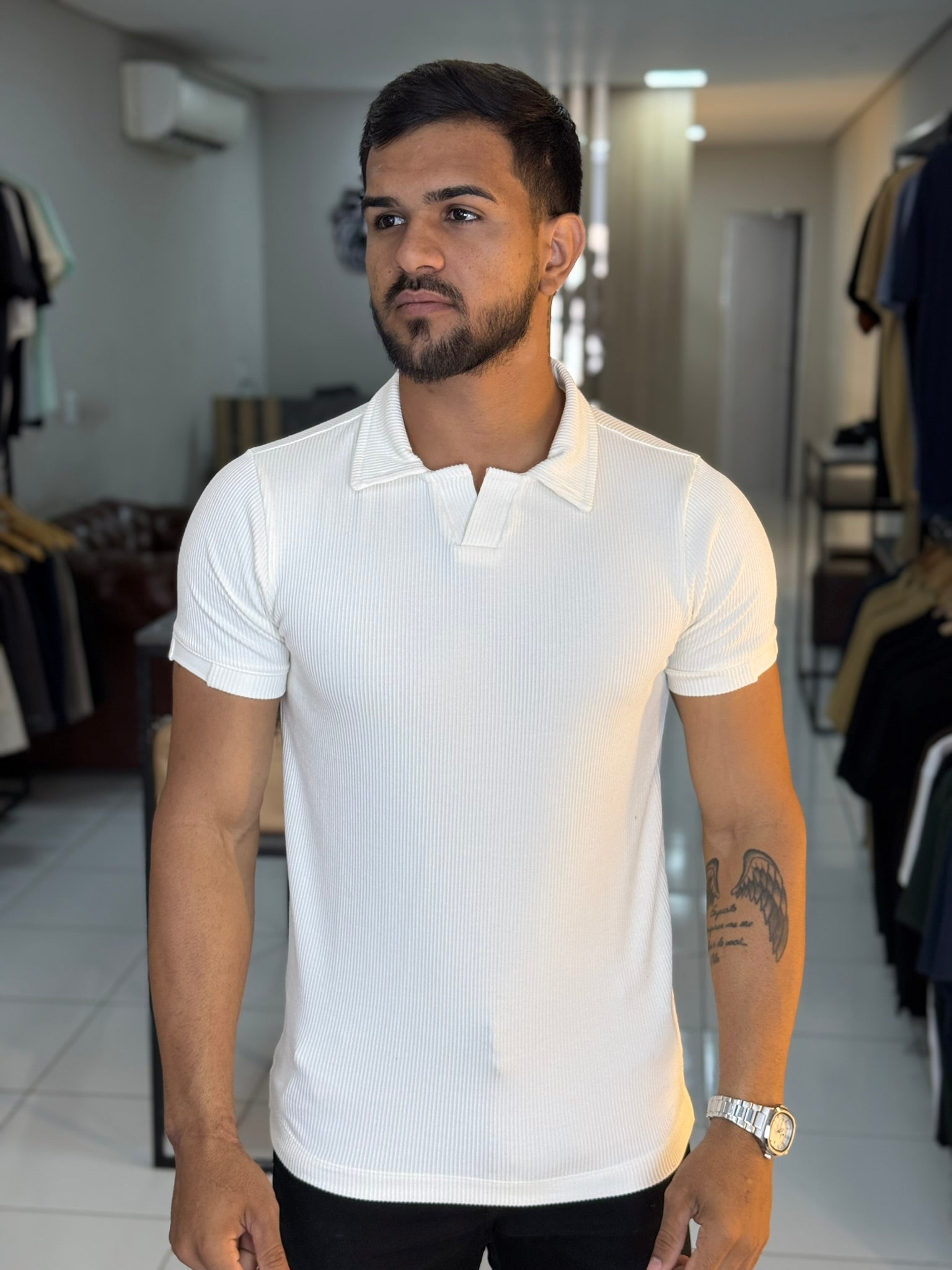 POLO MILÃO TEXTURIZADA