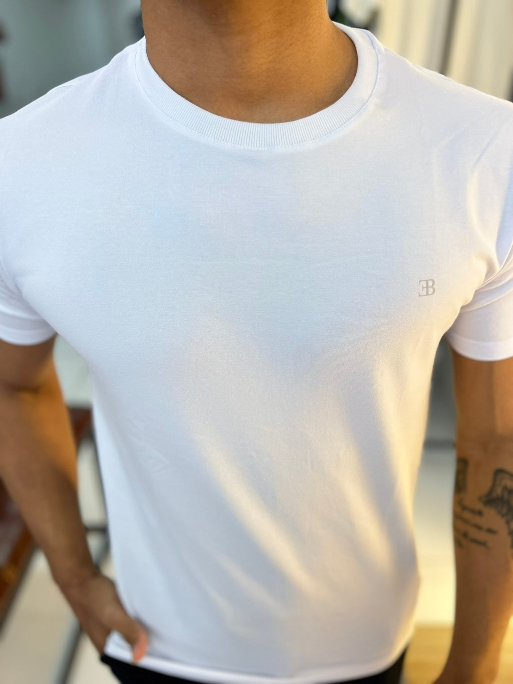 T-SHIRT BÁSICA PREMIUM